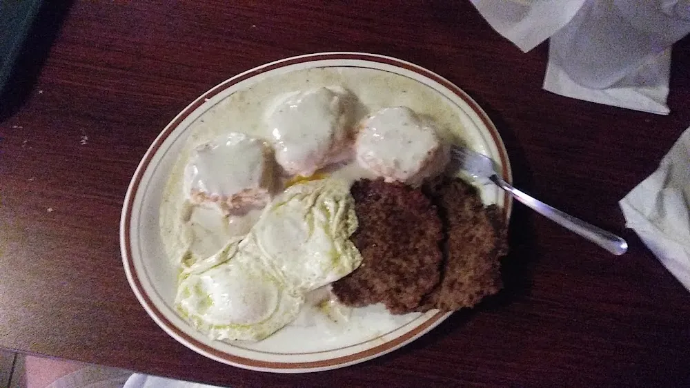15 Biscuits and Gravy Breakfast